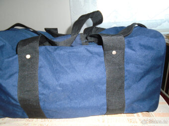 Prodám nový batoh,cestovní tašku,tašku na spisy apod. - 10