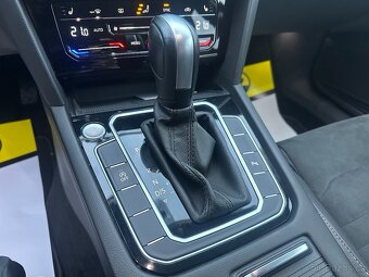 Volkswagen Passat 2022 - 10