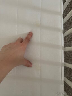 Nábytek do dětského pokoje - komoda, skříň, postýlka - 10