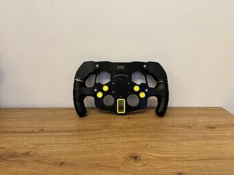 F1 volant na Logitech - 10