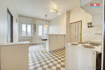 Prodej výrobního objektu, 2050 m², Přeštice, ul. Jungmannova - 10