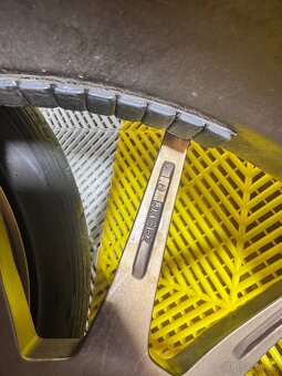 Motec Ultralight R18 - 10