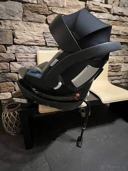 Autosedačka Cybex Aton 5 + ISOfix zákaldna - 10