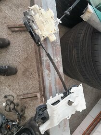 Prodám díly na passat B6 - 10