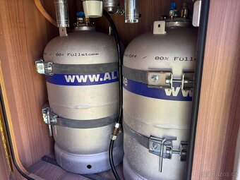 Knaus Weinsberg v plne vybave - 10
