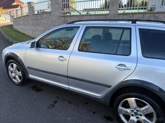 Škoda Octavia scout 2.0 tdi4x4 103kw - 10