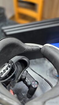 Playstation 4 Pro 1TB + PS VR1 + PLAYSEAT + LOGITECH G29 - 10