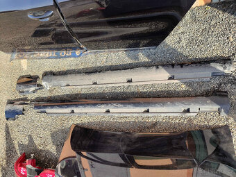 Karosářské díly Passat B7 sedan - černá LC9X - 10