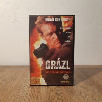 17x VHS video kazety #1 /SLEVA/ - 10