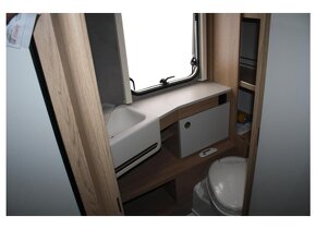 Obytný přívěs Dethleffs Aero 490 QSK 2023 ZÁNOVNÍ - 10