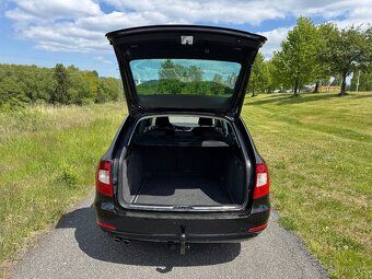 ŠKODA SUPERB II 2.0 TDI COMBI/DSG/125 kW/ZÁRUKA/JARNÍ SLEVA - 10