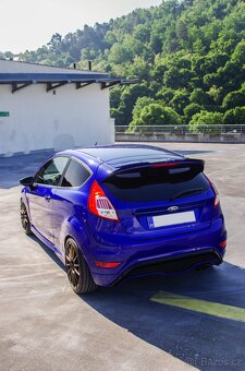 Ford Fiesta ST - 10