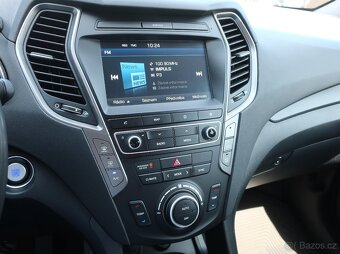 Hyundai Santa Fe 2.2CRDi 147kW 4x4 AUTOMAT 7MÍST TAŽNÉ 1MAJ - 10