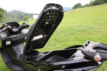 Suzuki Burgman 400 - 10