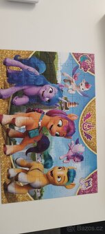 Různé hračky - 10