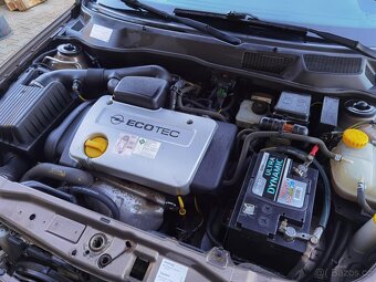 Opel ASTRA - 10