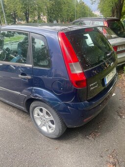Ford Fiesta 1,4 benzín - 10