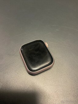 Chytré hodinky Apple Watch Series 9 GPS 41mm - 10