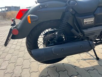 2020 UM RENEGATE COMMANDO 125 ccm naj 6000 km - 10