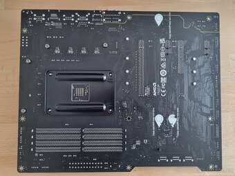 Část PC sestavy Ryzen 5700X + 32 GB DDR4 + B550 ATX MB - 10