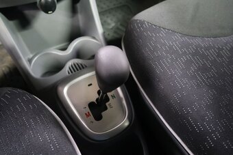 Peugeot 107 1.0i,CZ,50kW,Manuál - 10
