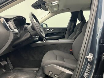 XC60 B4 AWD MOMENTUM AUT CZ - 10