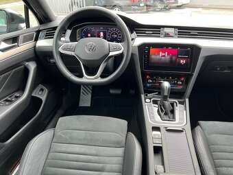 VW Passat Variant 2.0 TDi 147kw Eleg. Matrix tažné kamera - 10