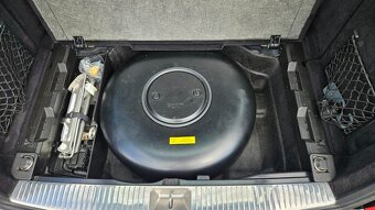 Mercedes Benz W204 C300 V6 - 10