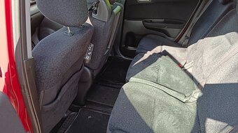 Honda FR-V 1.7 92 KW - 10