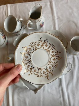 Porcelánová sada s květinami - 10