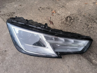Přední xenonová světla Audi A4 B9(8W) 8W0941006,8W0941005 - 10