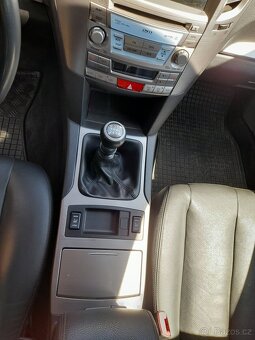 Subaru Legacy 2.0 D - 10