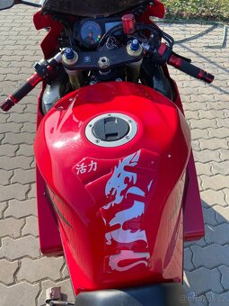 Suzuki Gsxr 600, 88KW, 23xxx km, nová STK - 10