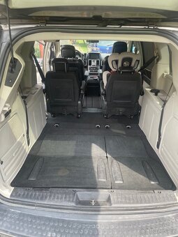 Chrysler Grand Voyager 2.8 CRD – 2010 - 10