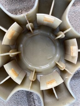 Originál plechové disky TOYOTA R16 - č.99 - 10