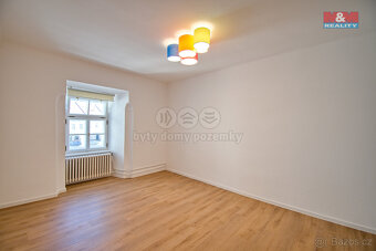 Pronájem bytu 3+1, 90 m², Valašské Meziříčí, ul. Náměstí - 10