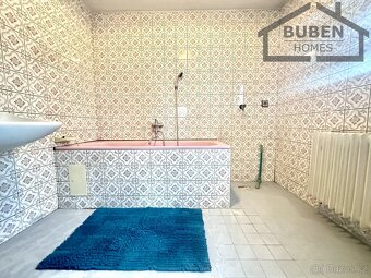 Rodinný dům 4+1 (230 m2) s garáží a zahradou - Tachov, ul. N - 10