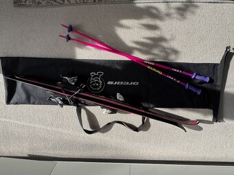 Prodám dívčí lyže Salomon E QST Lux S Jr + L7 B80 vel.130 cm - 10