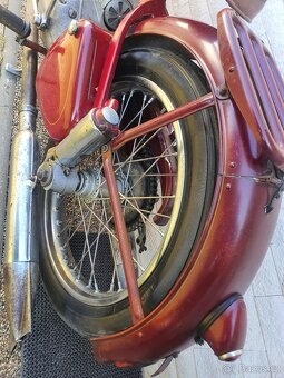 Jawa Pérák - 10