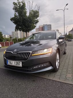 Superb 3 facelift - 10