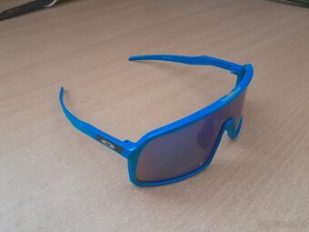 OAKLEY Sutro Sky/PRIZM Sapphire OO9406-0737 140 V ZÁRUCE - 10