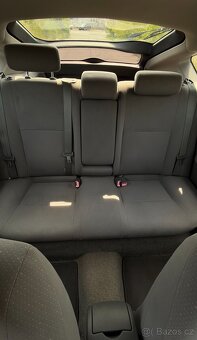 Toyota Prius - 10