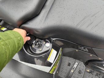 SE TUNDRA 4x4 EPS naviják LED electric atv - 10