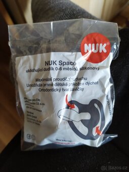 Kojenecké lahvičky, dudlíky atp. - 10