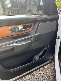 Range Rover Sport 3.0 tdv6 - 10