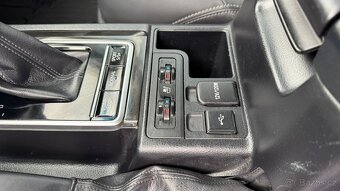 Dražba Toyota Land Cruiser LC 20 2.8 kombi 150 kW - 10