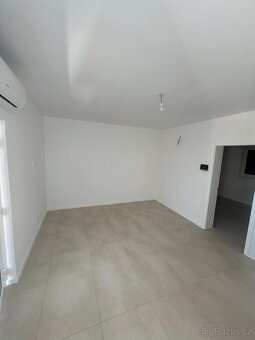 Apartmán na ostrově Vir, 100m od moře - 10