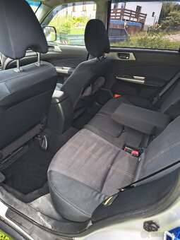 Subaru Forester sh 2,5 turbo benzin - 10