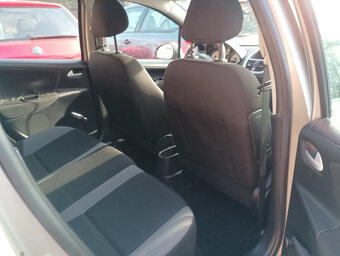 Peugeot 207 1.4 - 10