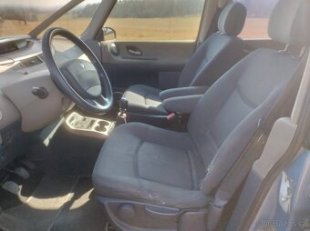 Renault Grand Espace 1.9dCI 85kW - 10